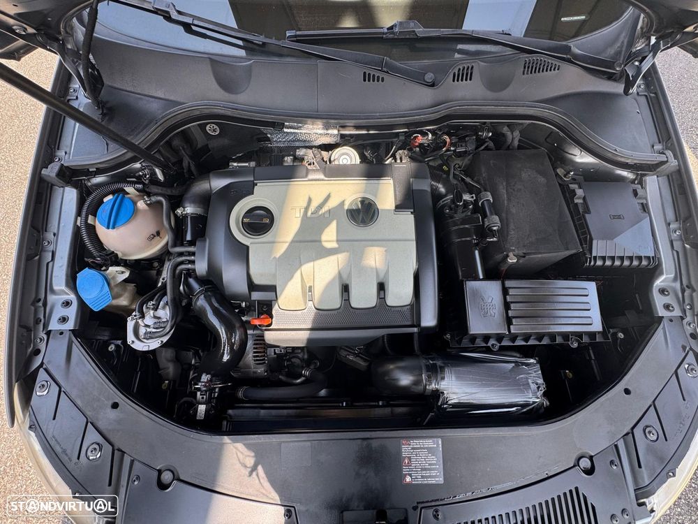 VW Passat Variant 2.0 TDI Confortline - 20