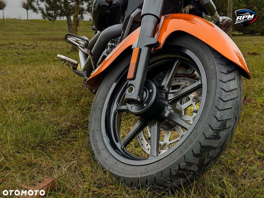 Suzuki Boulevard - 19