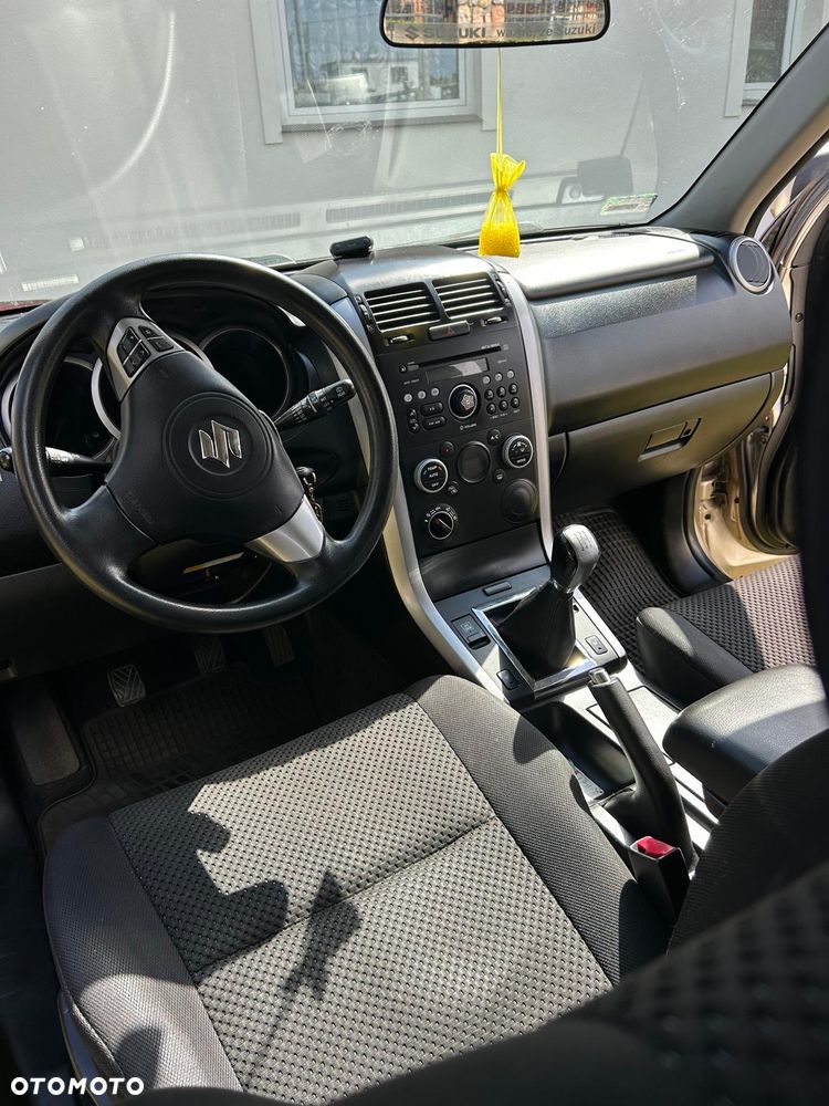 Suzuki Grand Vitara 1.9 DDiS Comfort + DPF - 6
