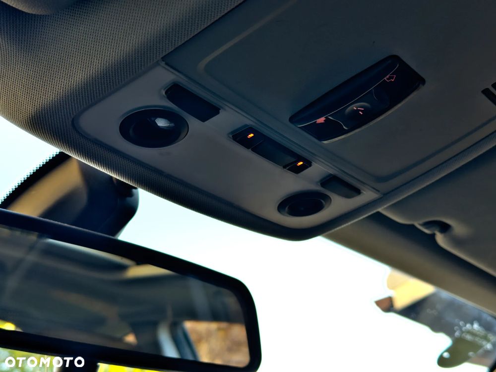BMW Seria 1 120d DPF Edition Sport - 27