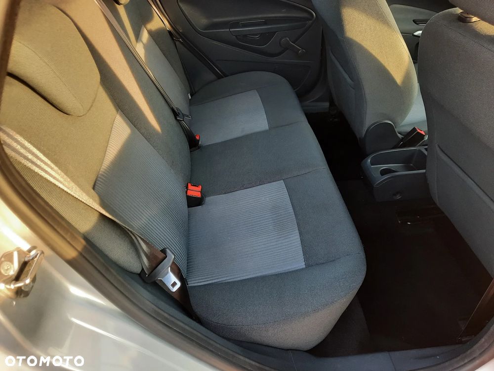 Ford Fiesta 1.4 TDCI Champions Edition - 19