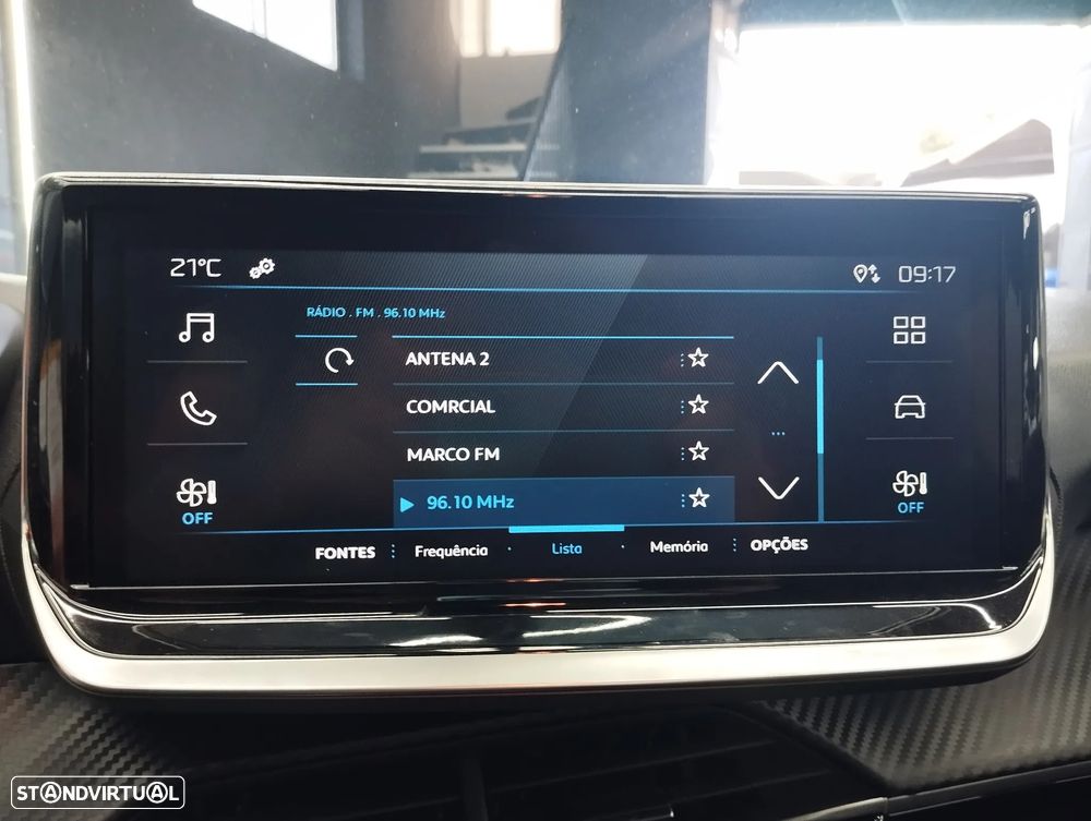 Peugeot 208 1.2 PureTech SE Style - 21