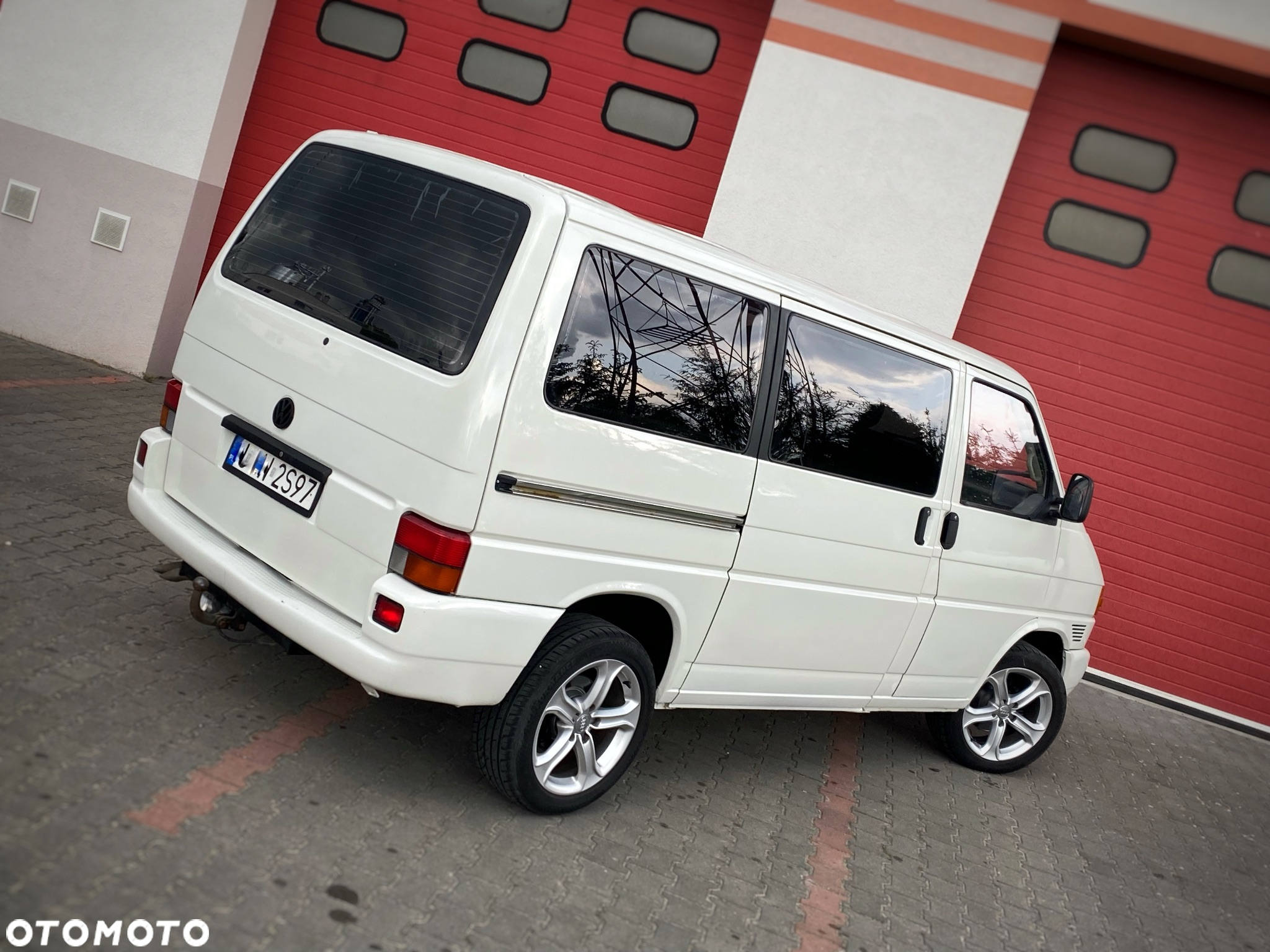 Volkswagen Transporter - 11