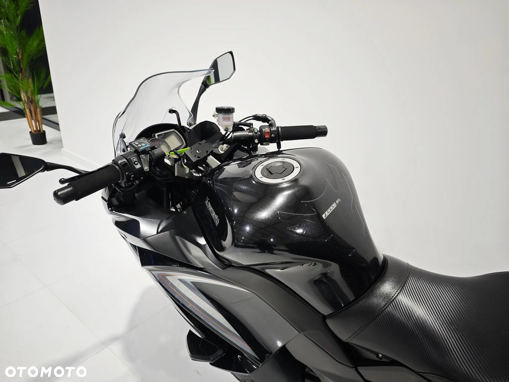 Kawasaki Ninja 1000 SX - 20