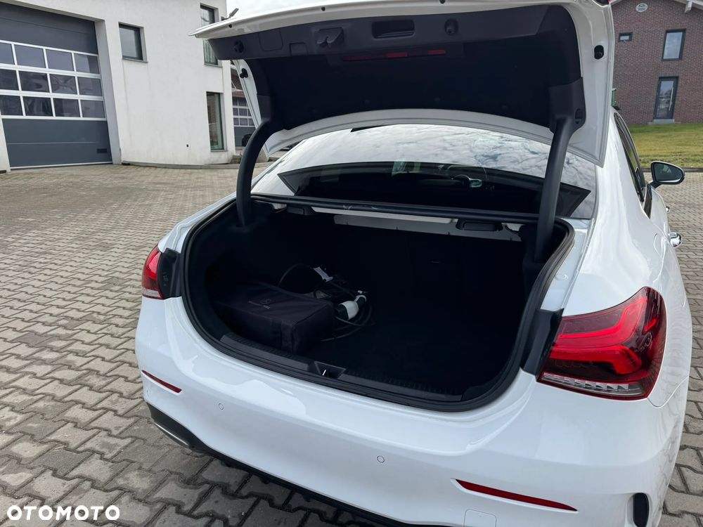 Mercedes-Benz Klasa A 250 e PHEV AMG Line 8G-DCT - 11