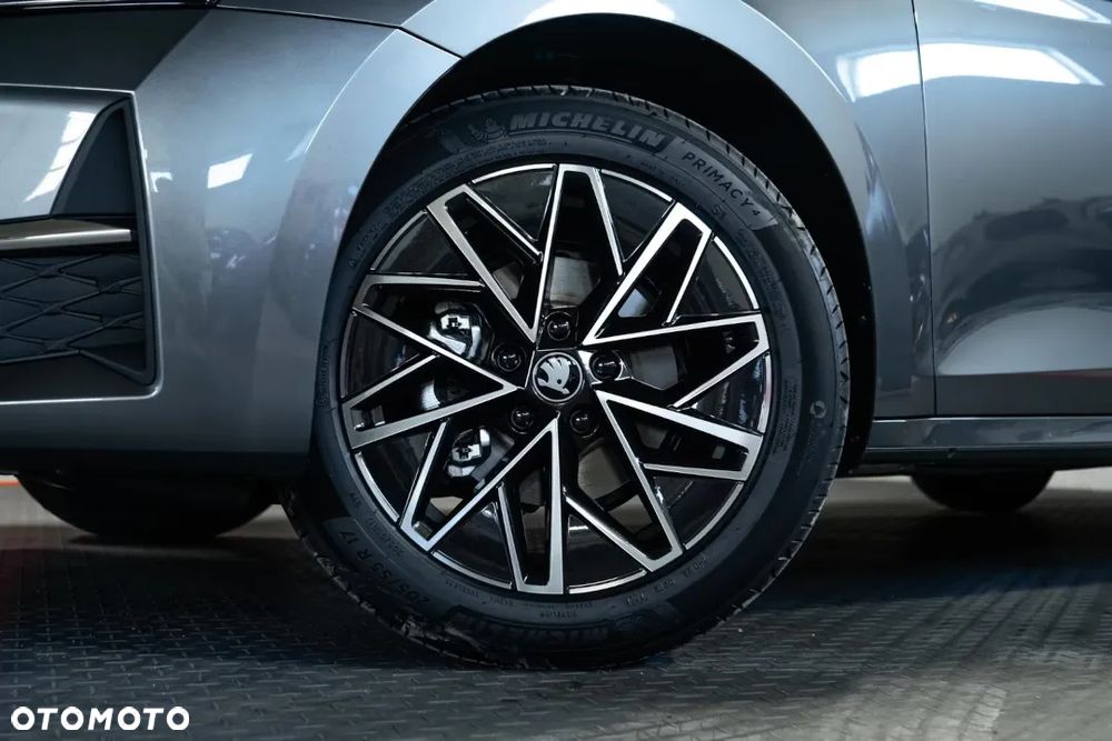 Skoda Octavia 1.5 TSI mHEV Drive Selection DSG - 11