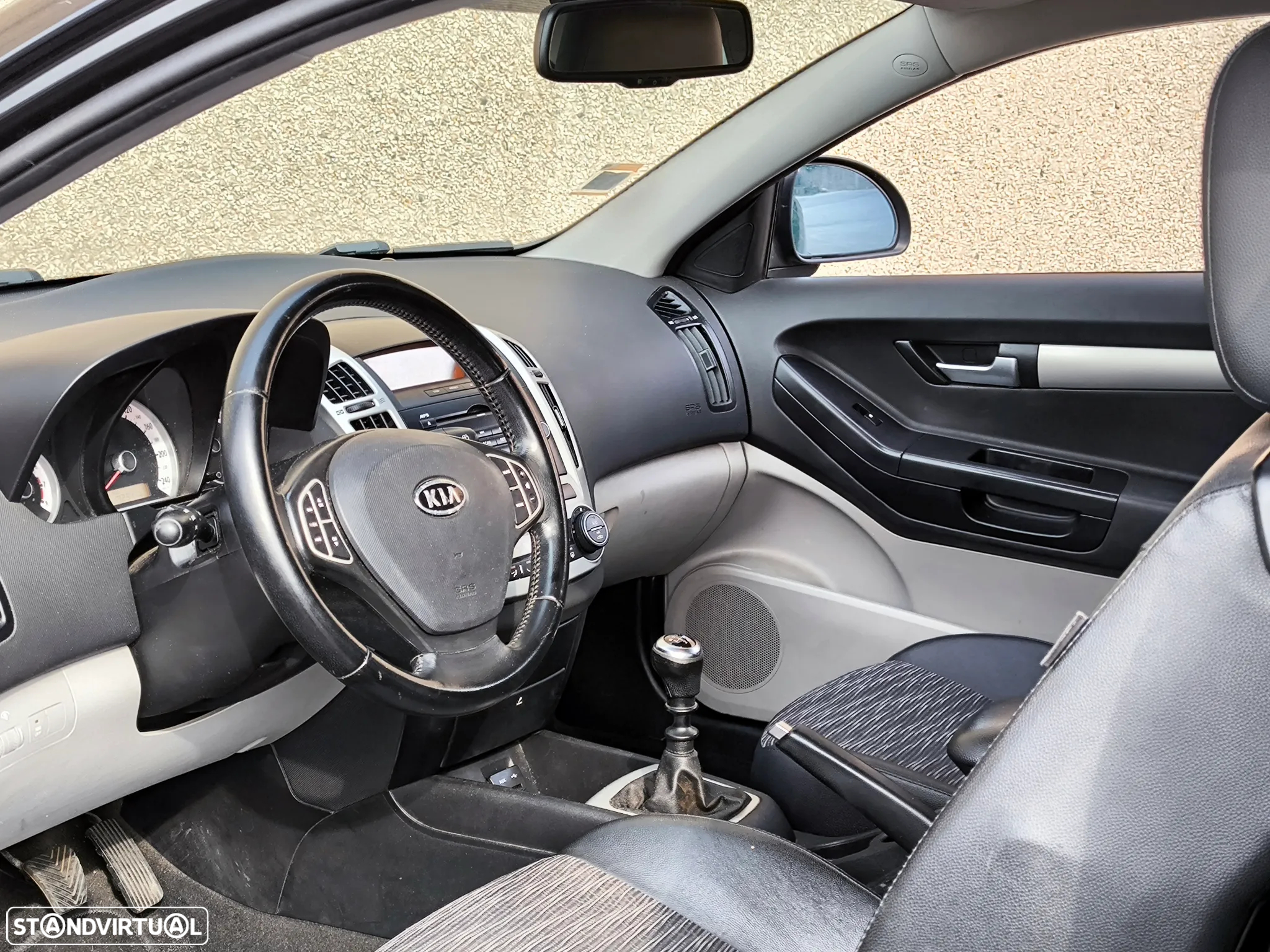 Kia Ceed - 4