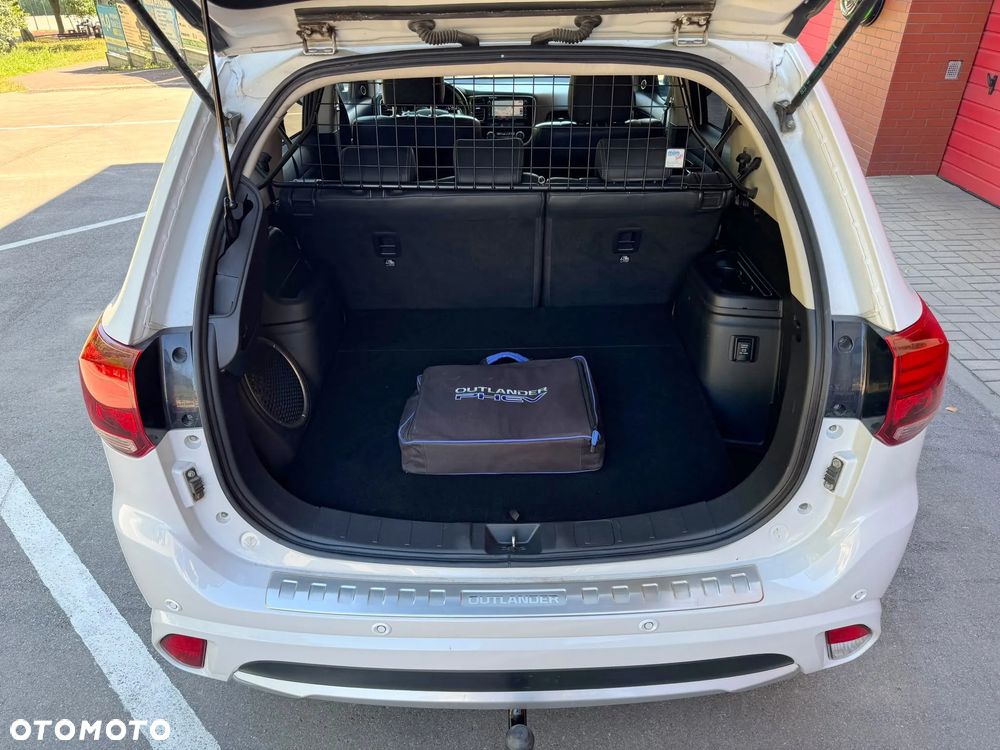 Mitsubishi Outlander - 29