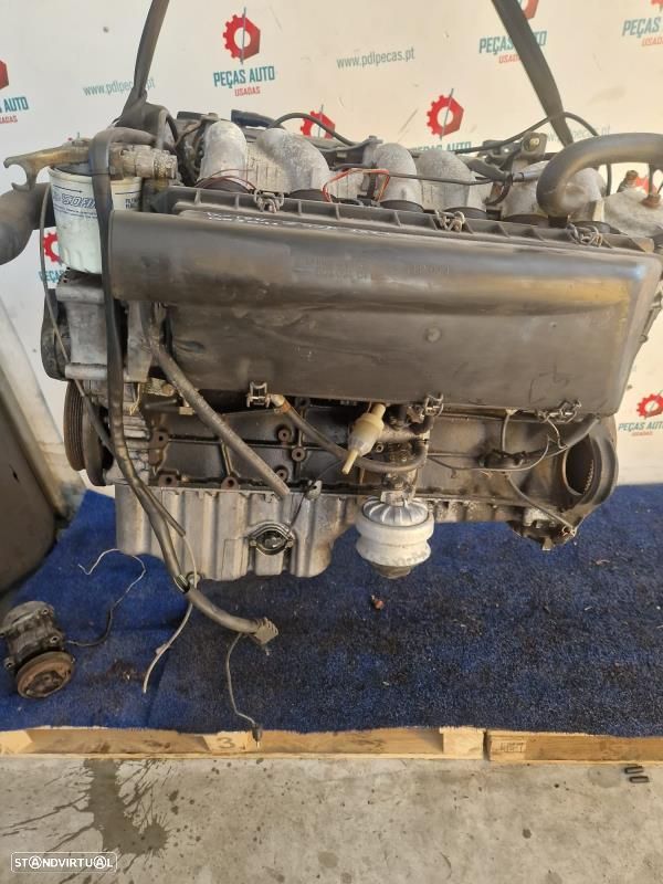 Motor Combustão Mercedes-Benz E-Class (W124) - 1