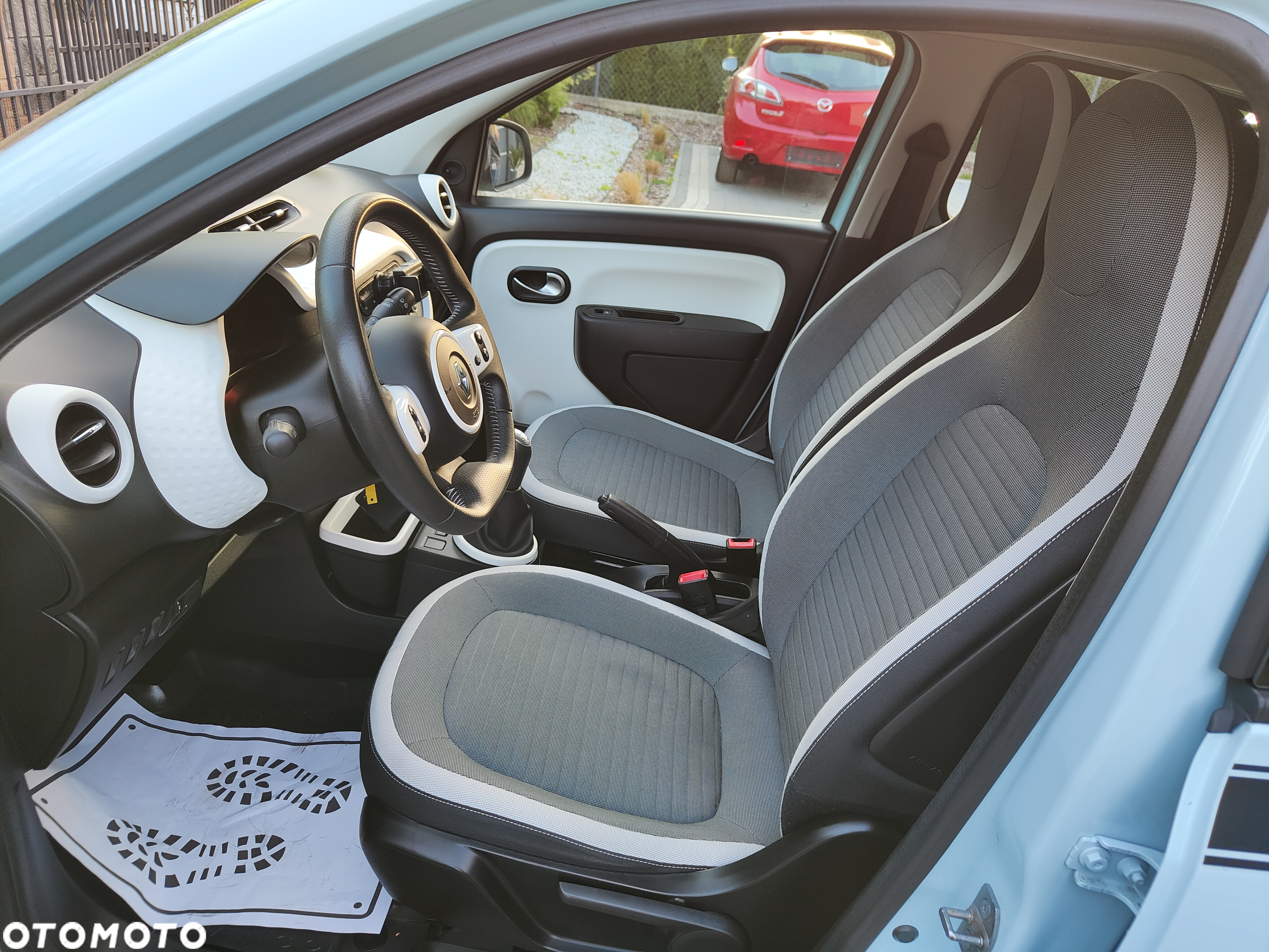 Renault Twingo SCe 70 Intens - 17