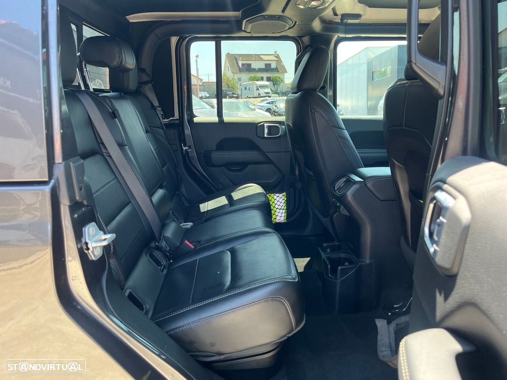 Jeep Gladiator 3.0 CRD Overland AT8 - 42