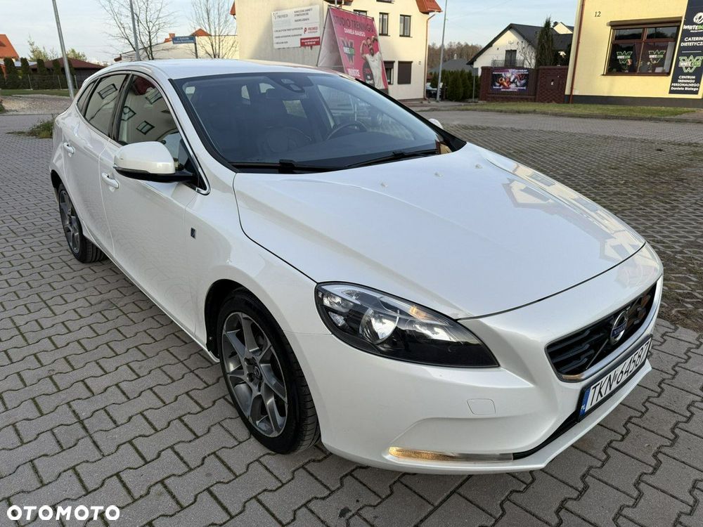 Volvo V40 - 2