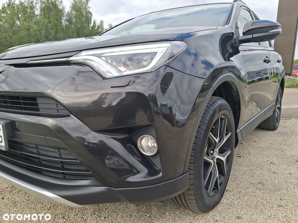Toyota RAV4 2.0 D-4D Premium 4x2 - 26