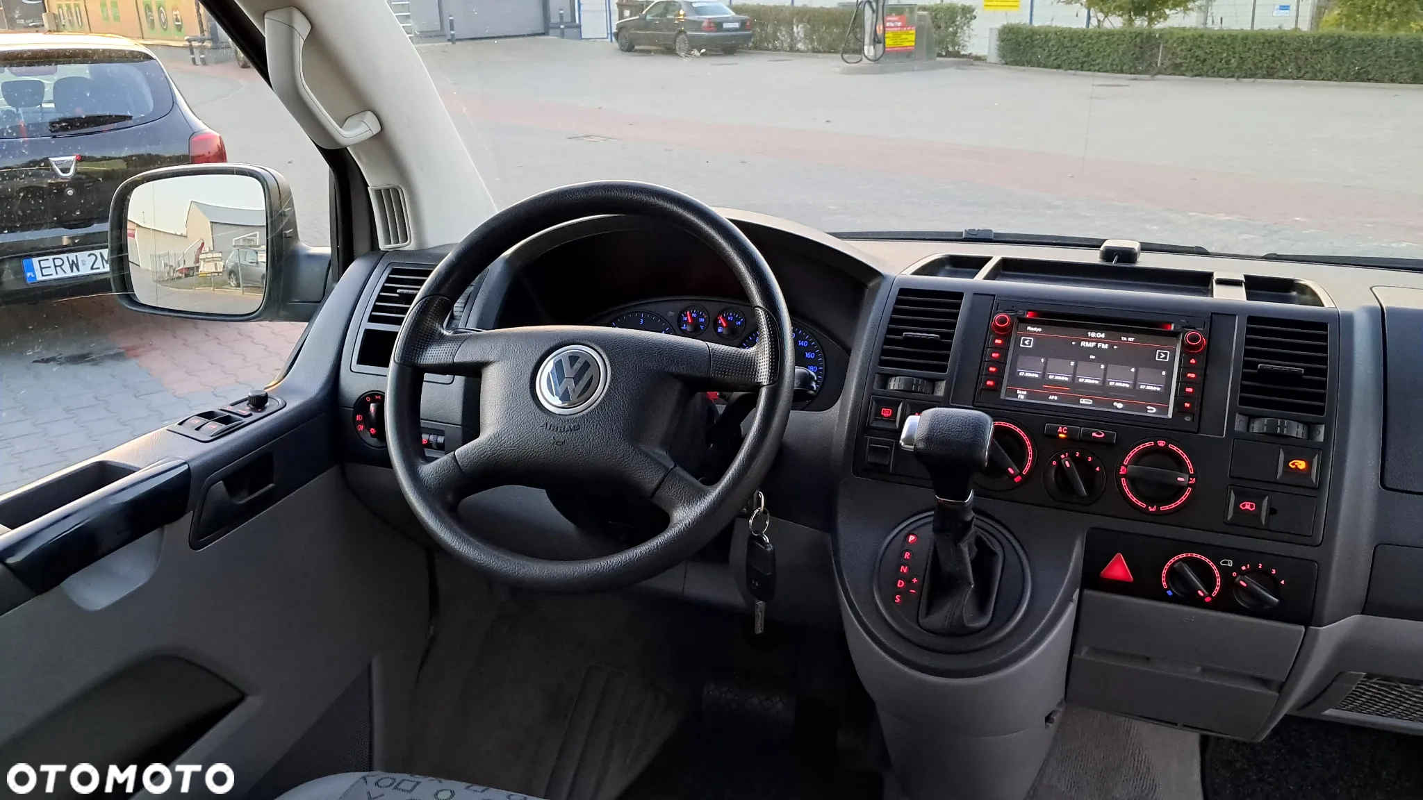 Volkswagen Transporter - 8