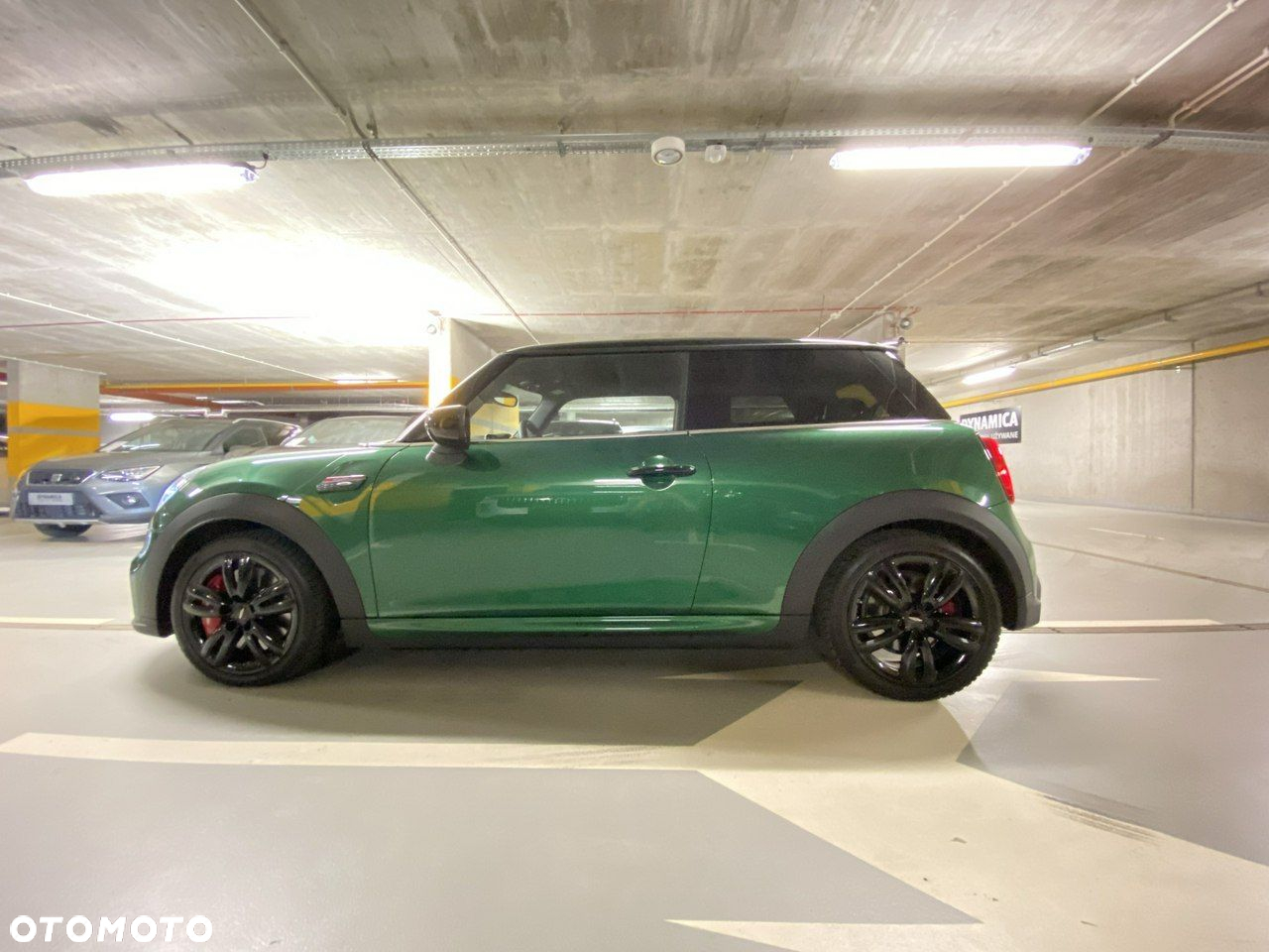 MINI John Cooper Works - 5