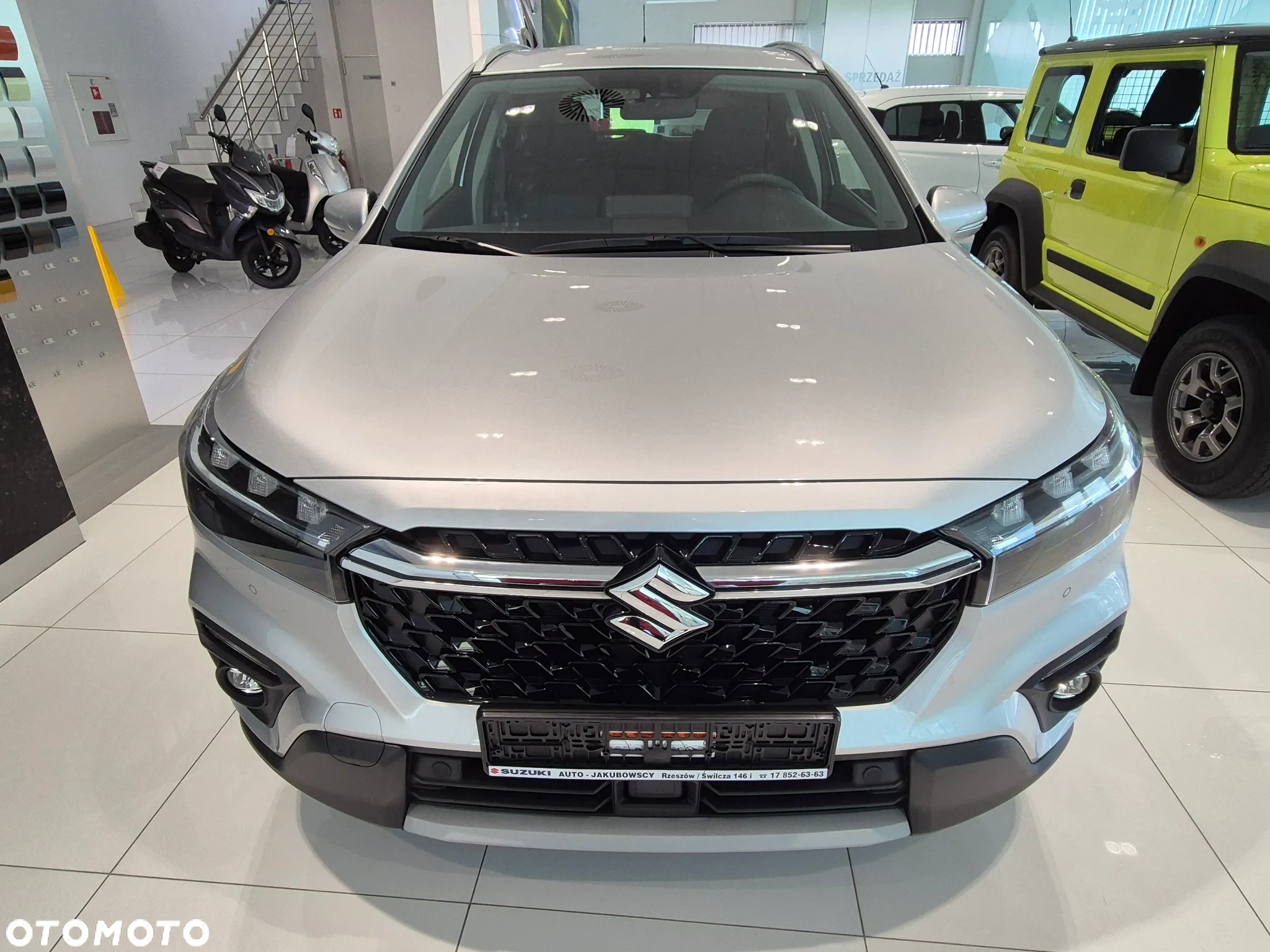Suzuki SX4 S-Cross 1.5 DualJet Hybrid Premium AGS - 4