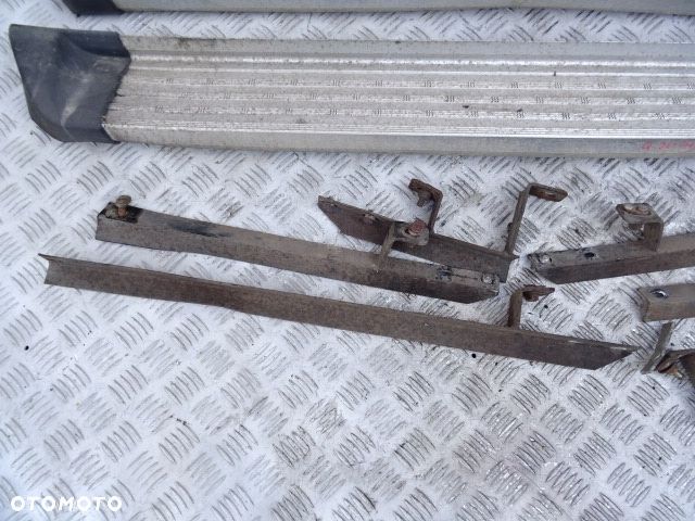 progi, stopnie kpl. nissan qashqai j10 - 2