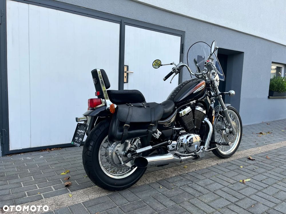 Suzuki Intruder - 4