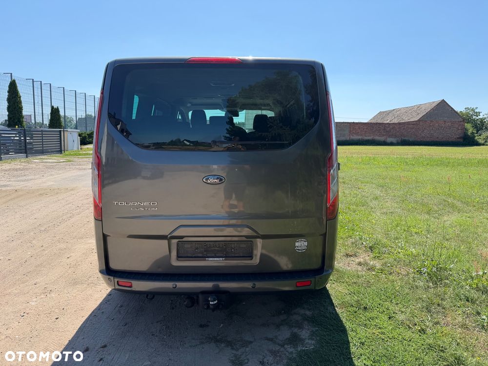 Ford Tourneo Custom 2.0 TDCi L1 Titanium - 4