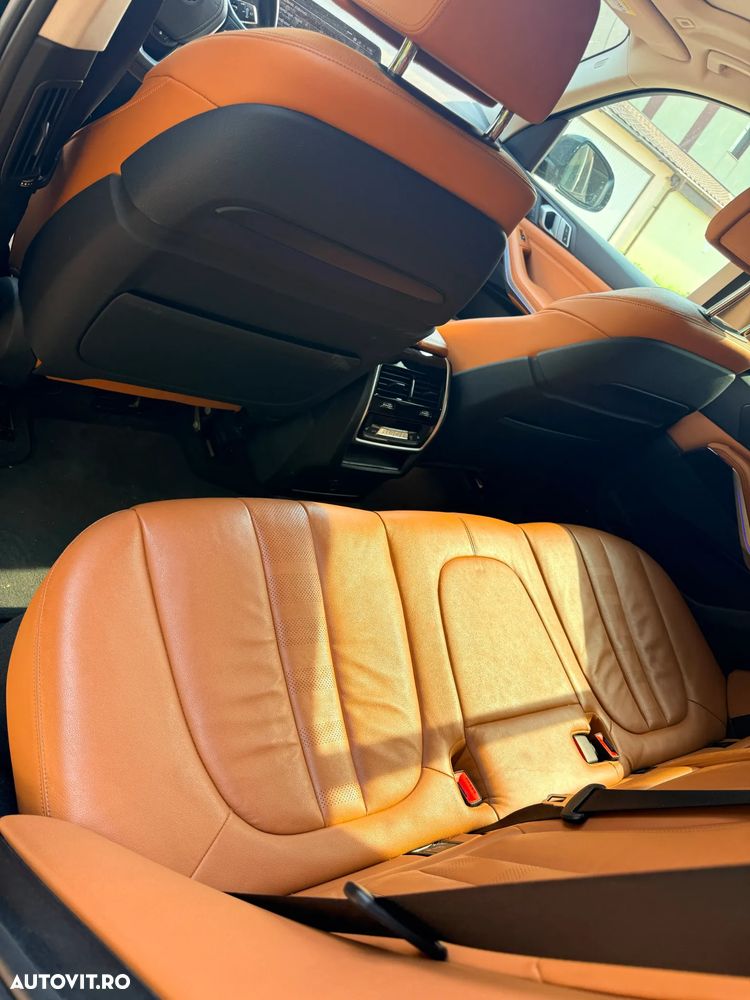BMW X5 xDrive40i - 10