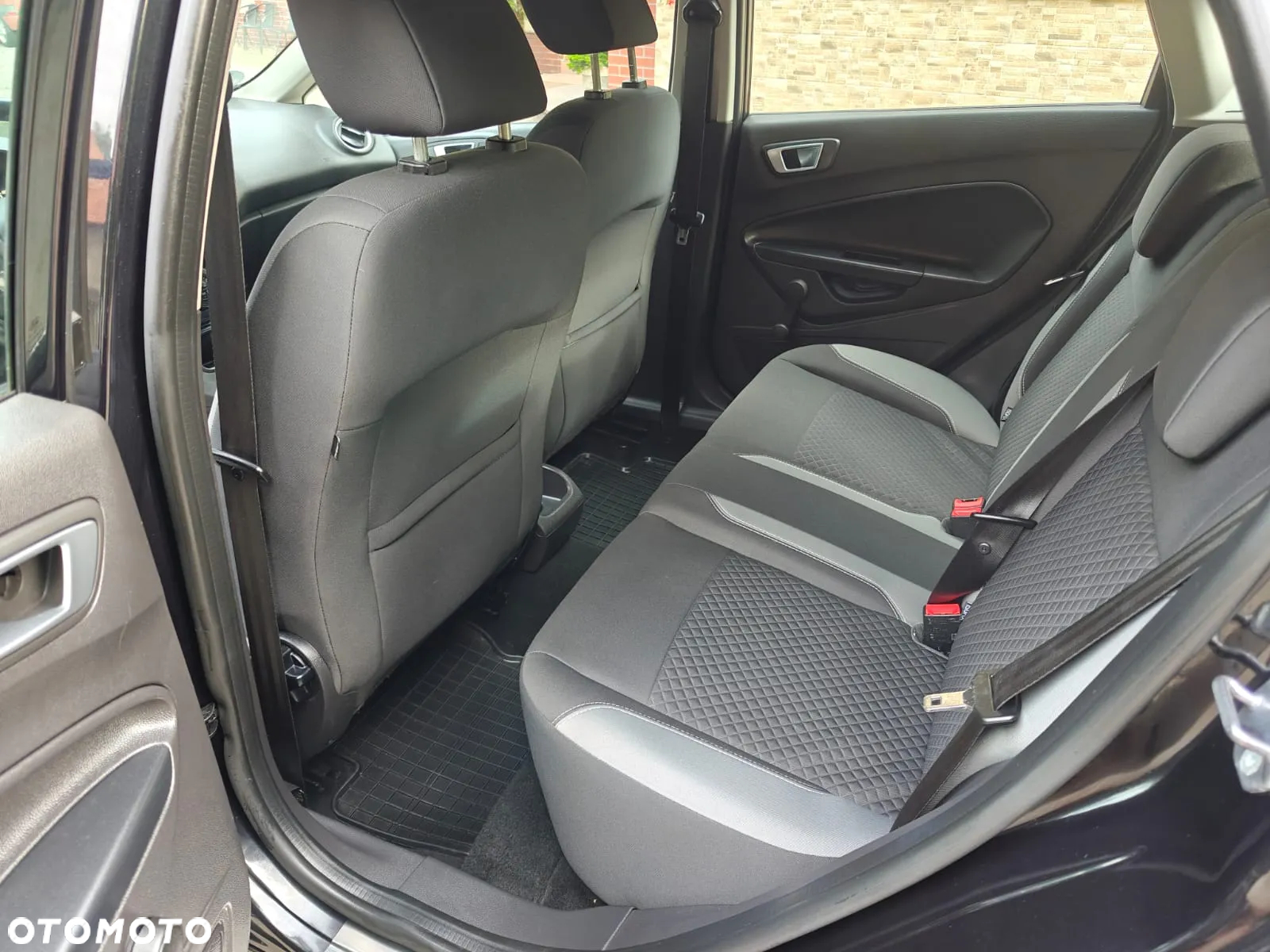 Ford Fiesta 1.0 Ambiente - 18