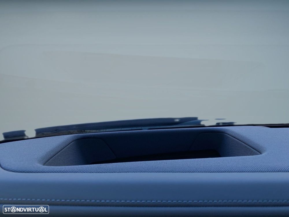 BMW i7 xDrive60 Pack Desportivo M - 7