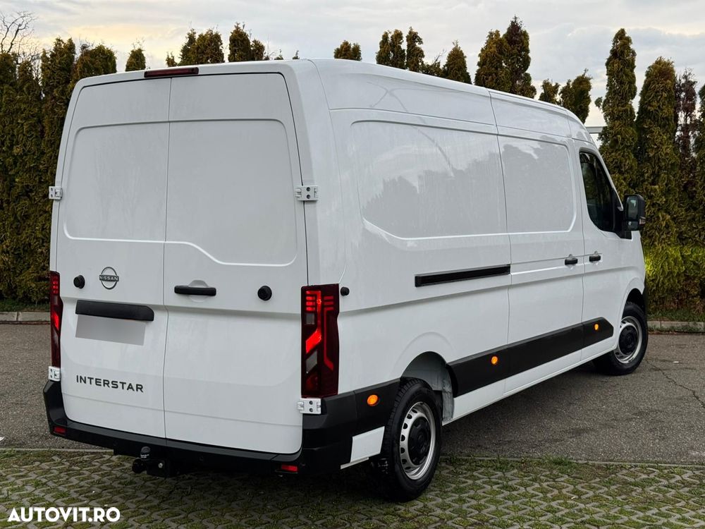 Nissan Interstar - 2