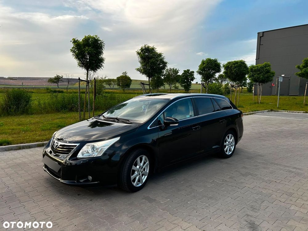 Toyota Avensis 2.0 Premium EU5 MS - 1