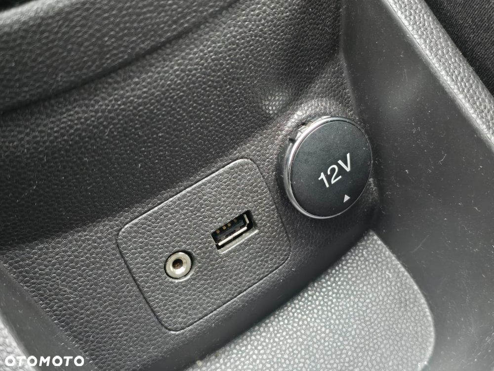 Ford Fiesta 1.0 EcoBoost Titanium X - 29