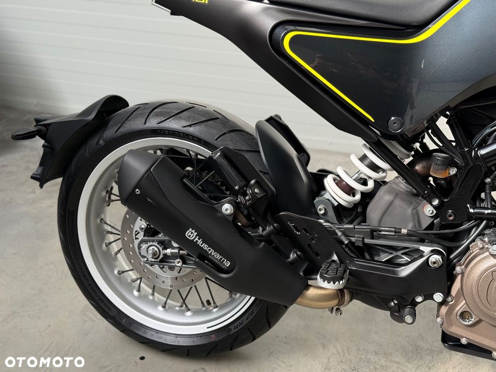 Husqvarna Svartpilen - 14