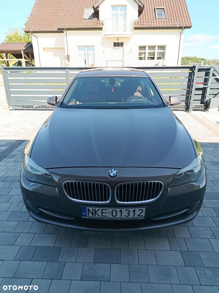 BMW Seria 5 525d xDrive - 3