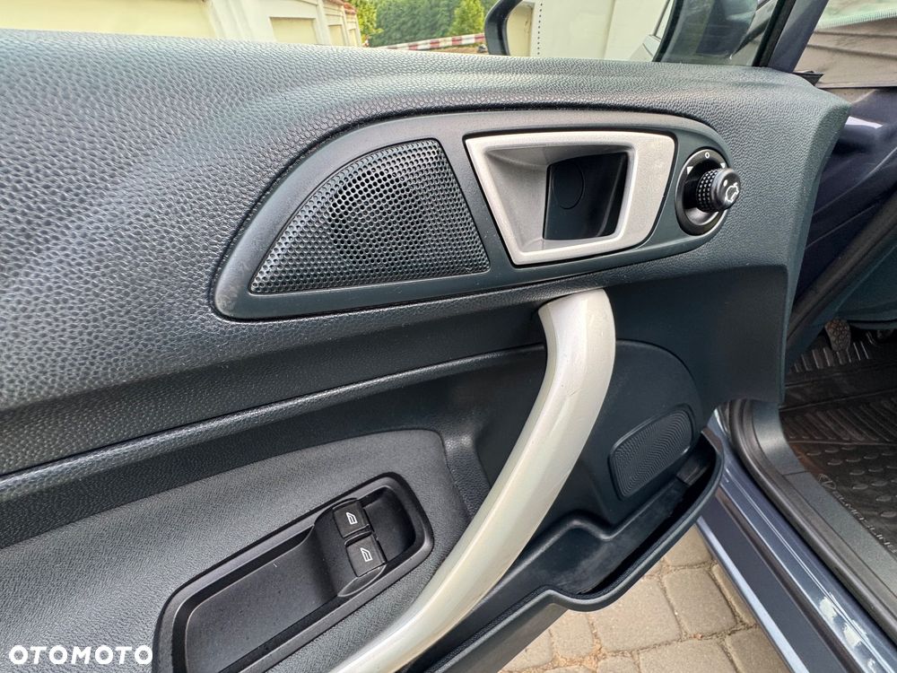 Ford Fiesta - 18