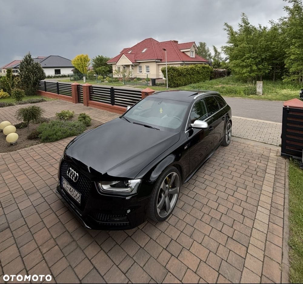 Audi A4 Avant - 1