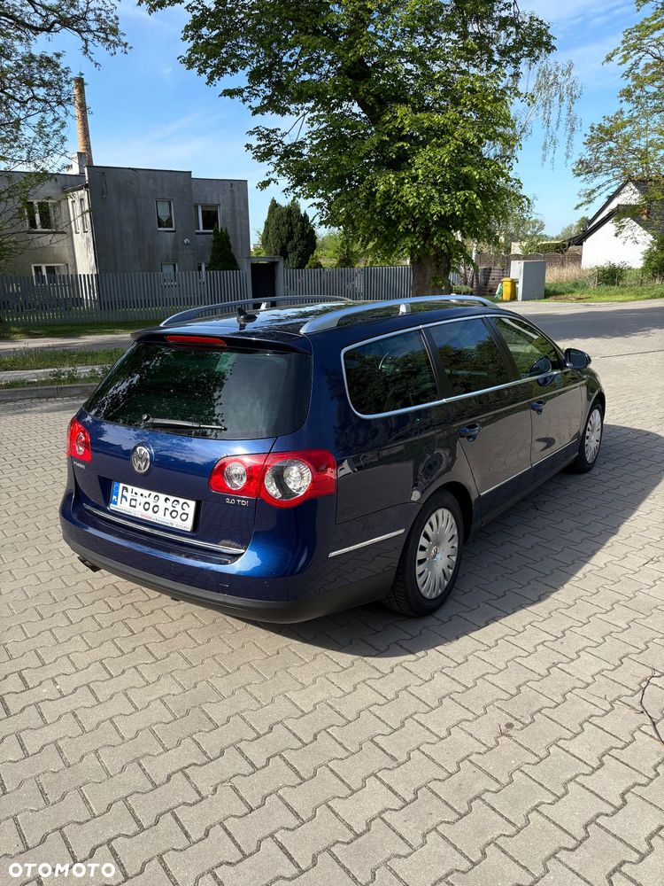 Volkswagen Passat 2.0 TDI DPF Sportline - 7