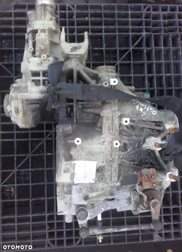 Skrzynia reduktor Mitsubishi Outlander 2.0 DiD 4x4 W6MBA-1-ACZ - 1
