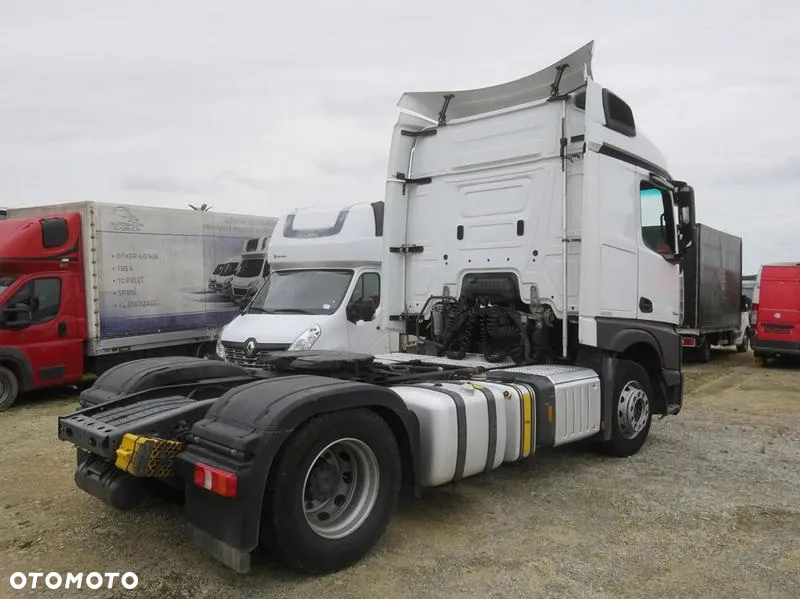 Mercedes-Benz ACTROS - 3