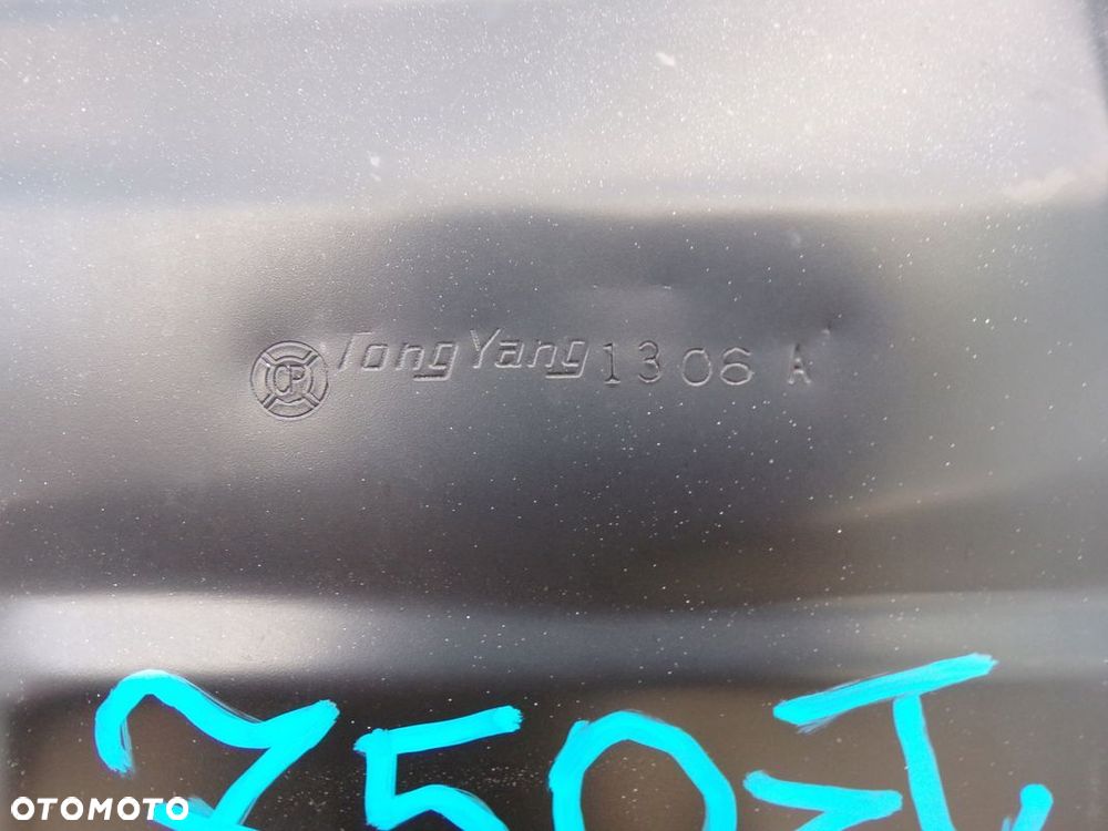 SPRINTER 906 06- maska pokrywa silnika bez RDZY - 10