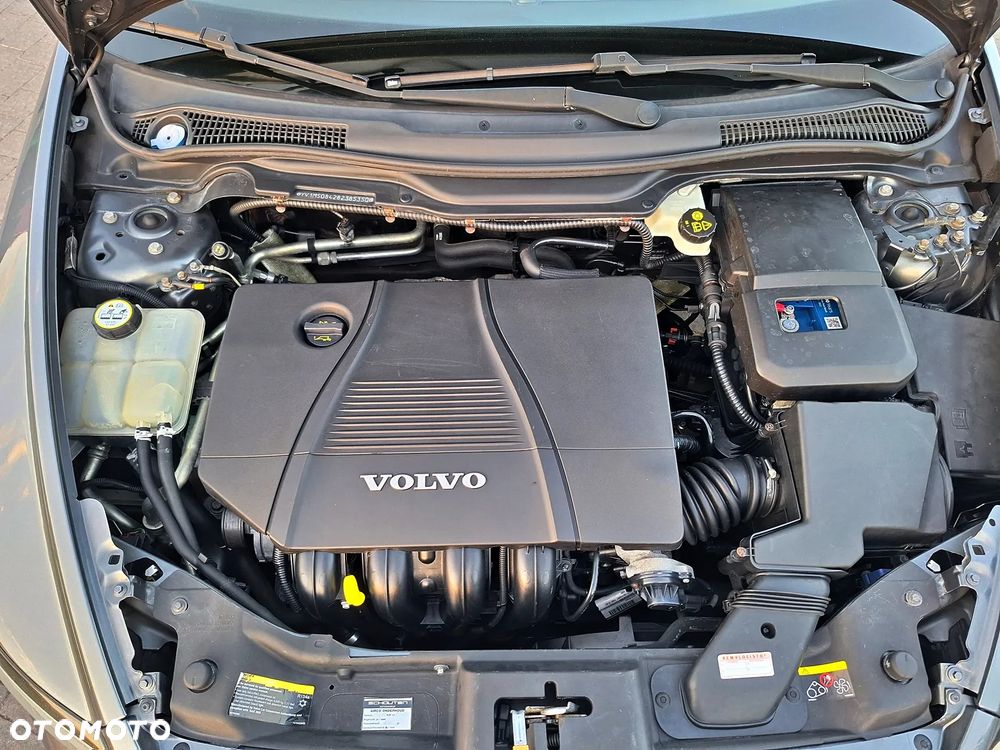 Volvo S40 1.8 Momentum - 25