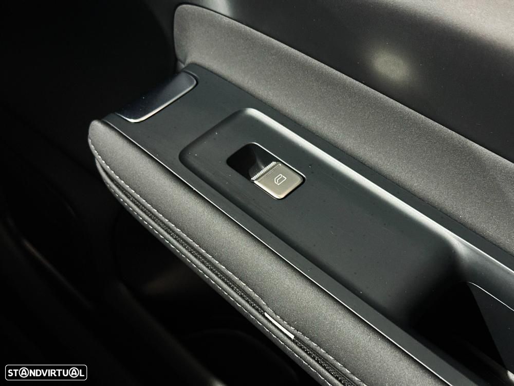 Polestar 4 Long Range 100 kWh Single Motor Plus - 35