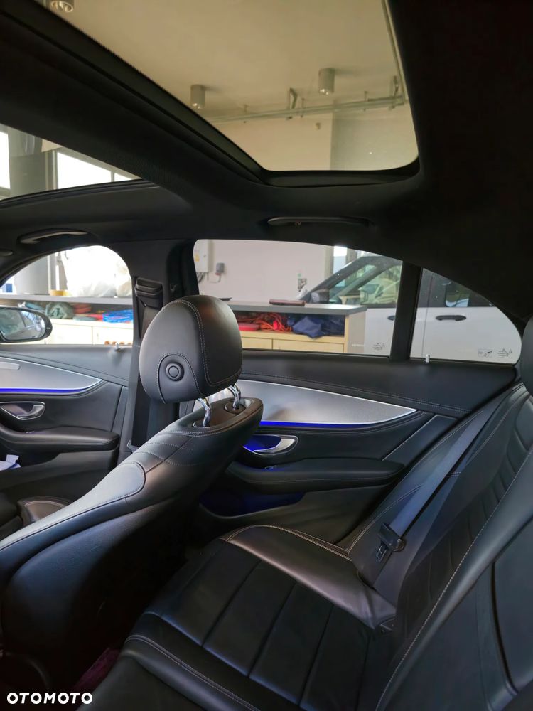 Mercedes-Benz Klasa E 220 d 9G-TRONIC - 27