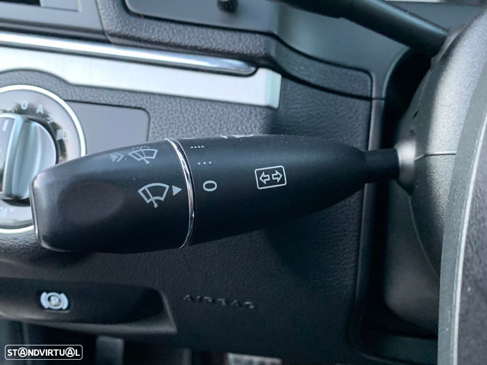 Mercedes-Benz E 250 CDi Avantgarde BlueEfficiency - 51