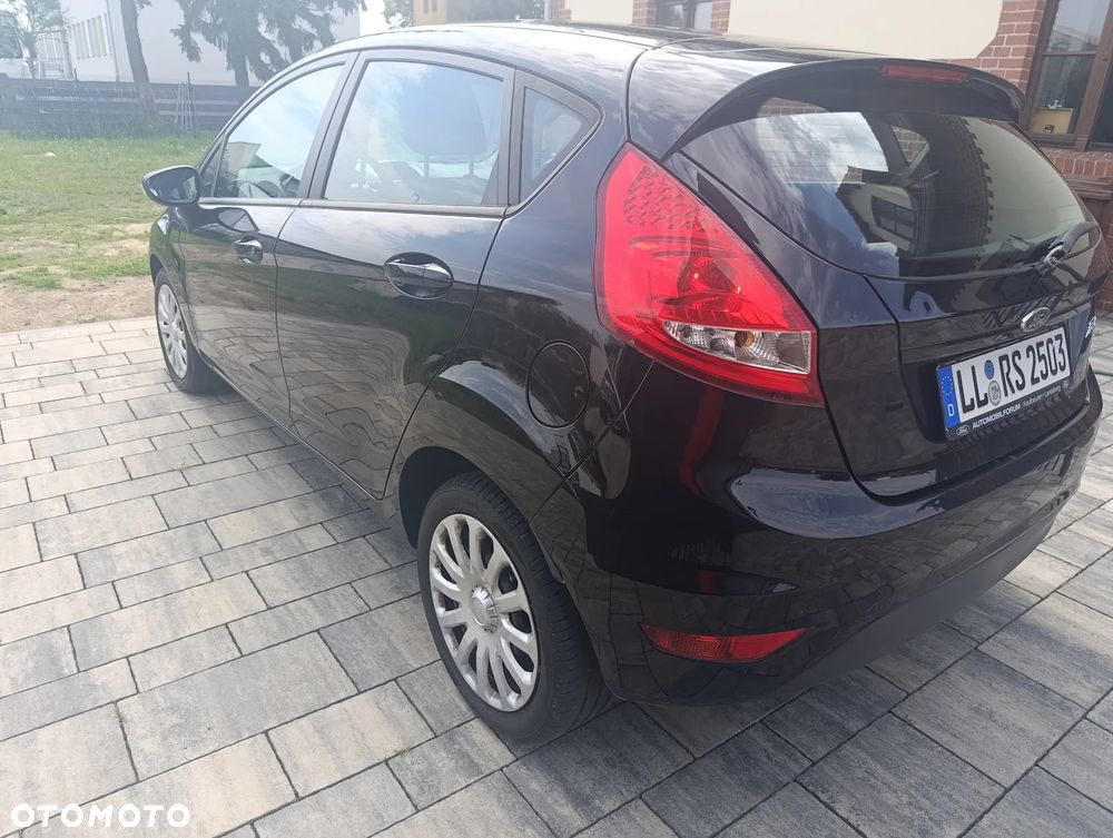 Ford Fiesta 1.25 Champions Edition - 3