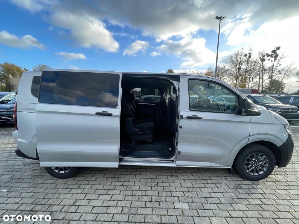Volkswagen Caravelle - 7