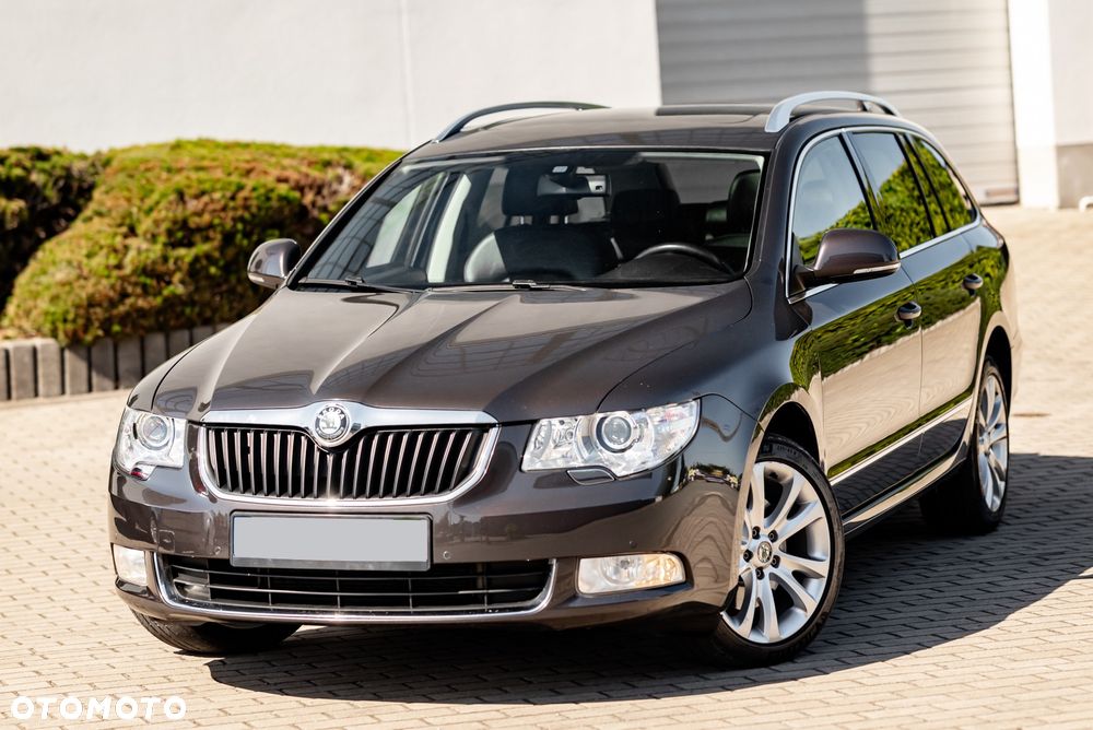 Skoda Superb 2.0 TDI Comfort DSG - 4