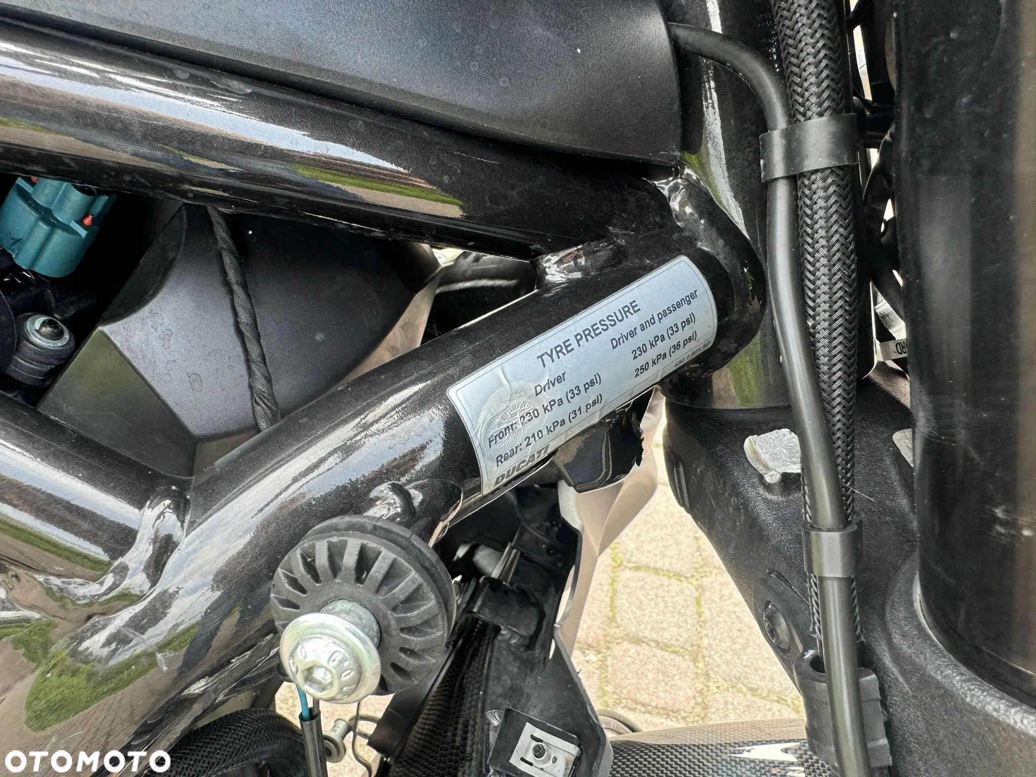 Ducati Monster - 9
