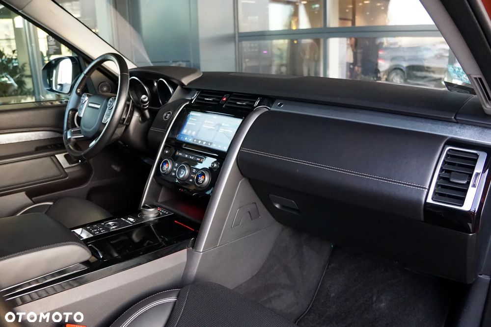 Land Rover Discovery V 3.0 TD6 First Edition - 30