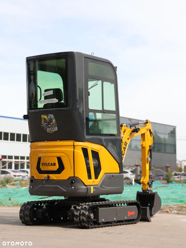 Inny Minikoparka Sylcar SC16SK - 4