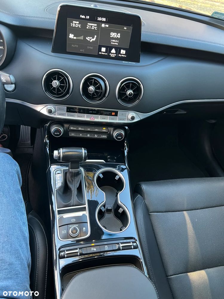 Kia Stinger 2.0 T-GDI L - 20