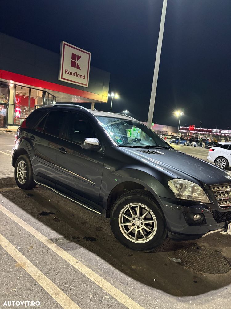 Mercedes-Benz ML 300 CDI BlueEfficiency Aut - 12