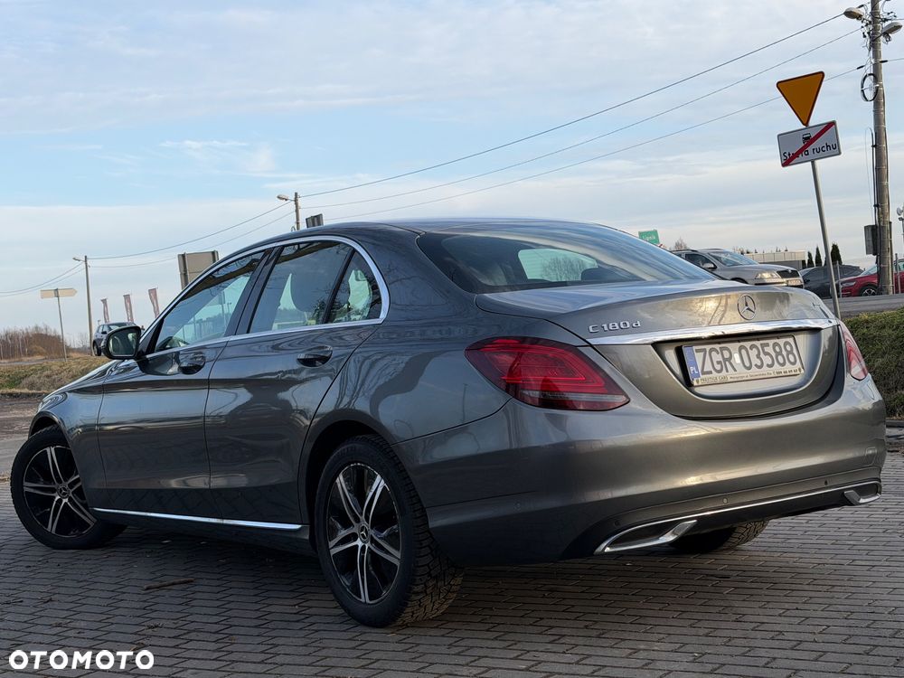 Mercedes-Benz Klasa C 180 d - 3
